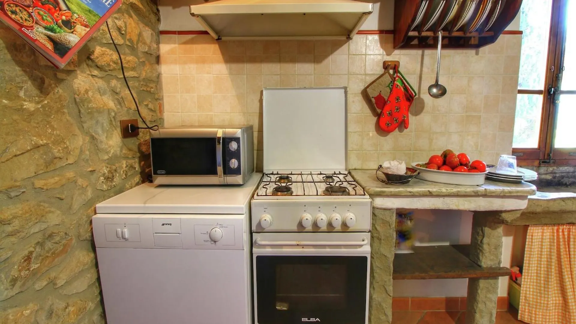 Rustic Holiday Home In Ortignano With Swimming Pool Castel Focognano