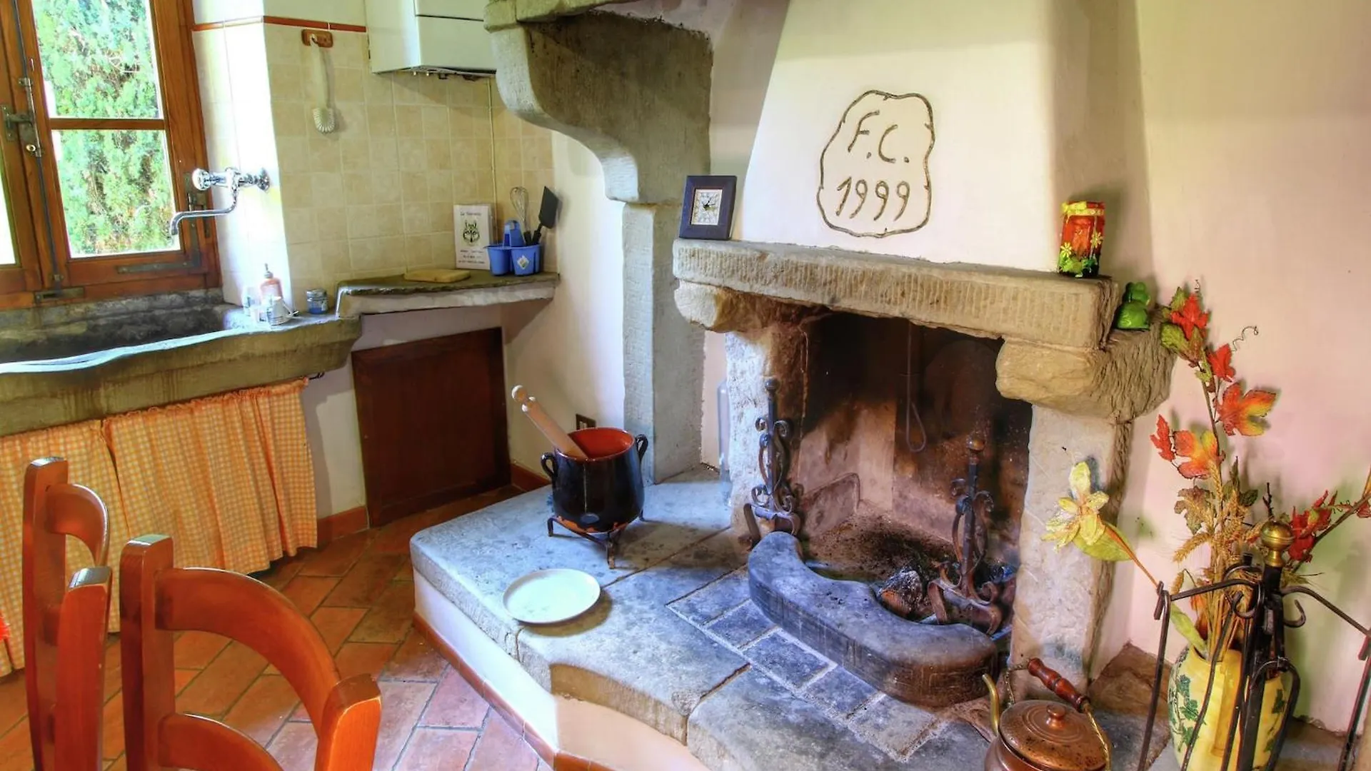 Rustic Holiday Home In Ortignano With Swimming Pool