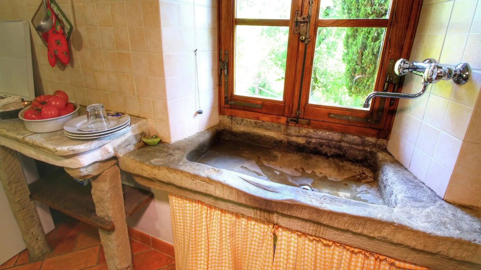 Rustic Holiday Home In Ortignano With Swimming Pool Castel Focognano