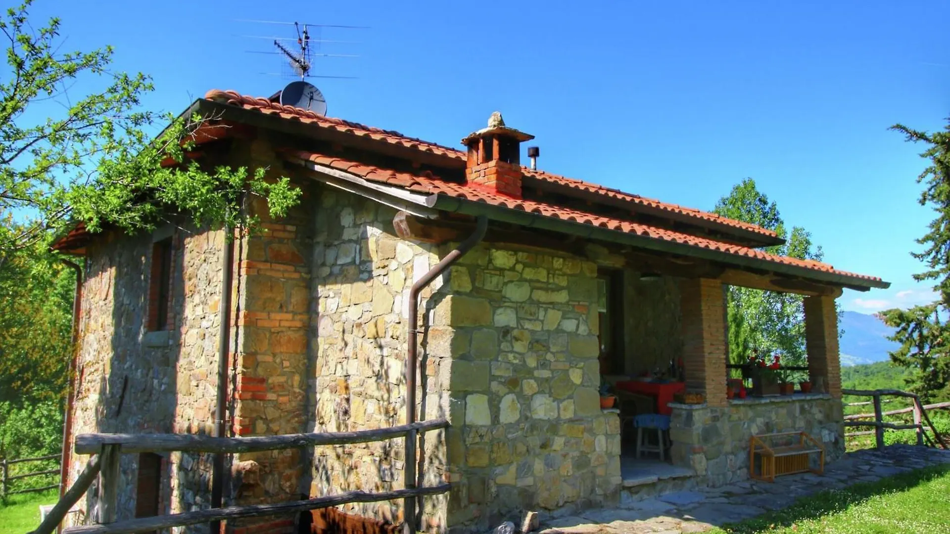 Rustic Holiday Home In Ortignano With Swimming Pool