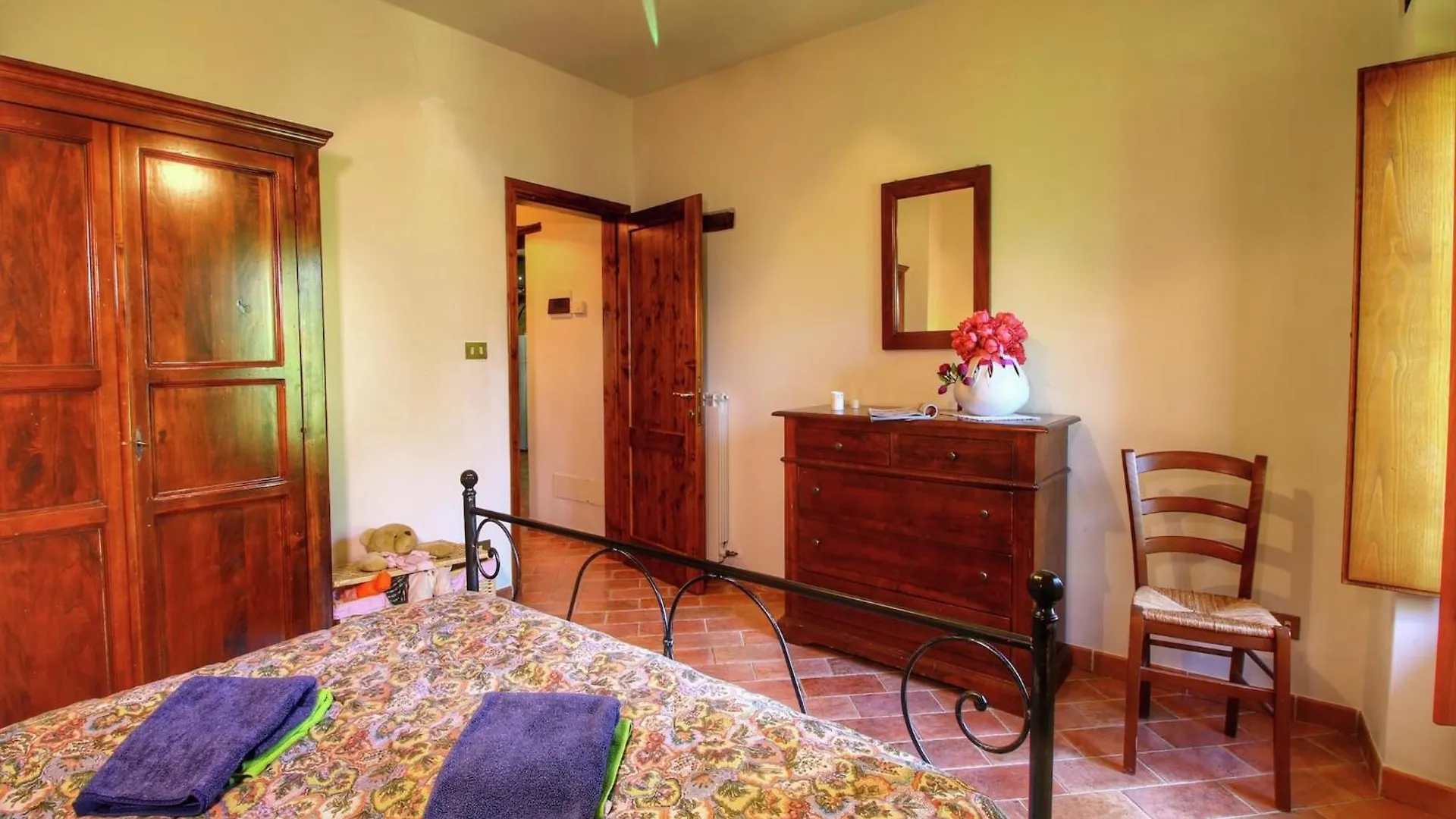 Rustic Holiday Home In Ortignano With Swimming Pool